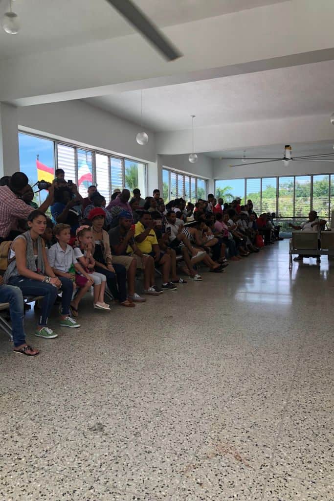 The waiting area at the Teleferico Puerto Plata where we listened to music.